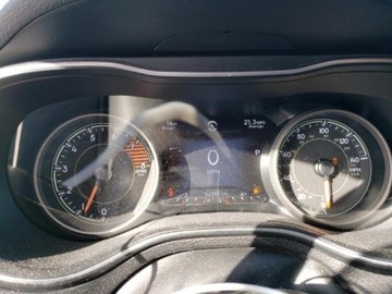 Jeep Cherokee V 2019 Jeep Cherokee 2019r., Limited, od ubezpieczalni 3.2 Benzyna 271KM, zdjęcie 10