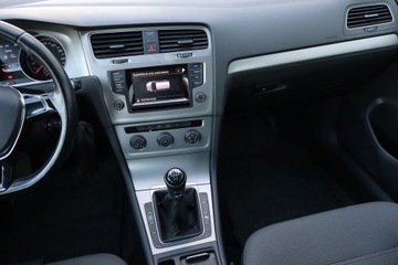 Volkswagen Golf VII Variant 1.6 TDI CR DPF BlueMotion Technology 105KM 2014 VW Golf 1.6 TDI, Salon Polska, Serwis ASO, Navi, zdjęcie 7