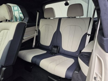 BMW X7 SUV M 4.0 M50i 530KM 2019 BMW X7 M50i 530KM xDrive Individual., zdjęcie 35