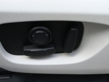 Land Rover Discovery Sport SUV 2.0 TD4 180KM 2017 Land Rover Discovery Sport TD4, Salon Polska, zdjęcie 20