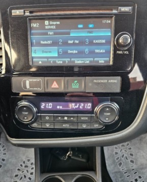 Mitsubishi Outlander III SUV Facelifting 2015 2.0 MIVEC 150KM 2016 Mitsubishi Outlander LIFT 2.0 150KM Kamera 1-Wlasciciel Ks.Serwisowa 2.0, zdjęcie 24