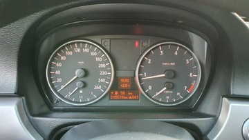 BMW Seria 3 E90-91-92-93 Limuzyna E90 320i 150KM 2005 BMW 320 2.0i 150KM # Climatronic # Parktronic # El, zdjęcie 17