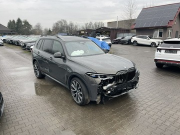 BMW X7 SUV M 4.0 M50i 530KM 2021 BMW X7 M50i M Pakiet Xdrive Pneumatyka Panorama, zdjęcie 4