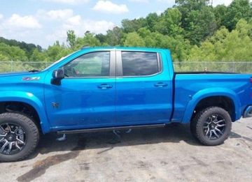 Chevrolet Silverado II 2022 Chevrolet Silverado 2022, 5.3L, 4x4, 1500 RST, od ubezpieczalni 5.3 Benzyna, zdjęcie 2