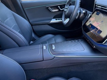 Mercedes Klasa E W214 Sedan 2.0 200 204KM 2026 200 4M Pakiet wyposażenia AMG Premium + Pakiet Night + Kamera 360, zdjęcie 9