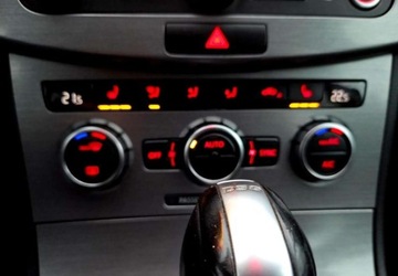 Volkswagen Passat B7 Variant 2.0 TDI CR DPF BlueMotion 140KM 2014 Volkswagen Passat Volkswagen Passat Variant 2.0 TDI BlueMotion Technology, zdjęcie 15