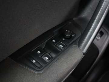 Volkswagen Tiguan II SUV 2.0 TDI 150KM 2018 VW Tiguan 2.0 TDI, 4X4, DSG, Klima, Klimatronic, zdjęcie 16