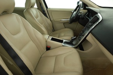 Volvo XC60 I SUV Facelifting 2.4 D5 220KM 2016 Volvo XC60 D5, Salon Polska, 217 KM, 4X4, zdjęcie 8