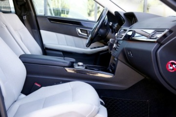 Mercedes Klasa E W212 2010 Mercedes E 350 AMGPakiet|AVANTAGARDE| Navi|BiXenon, zdjęcie 11