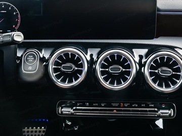 Mercedes CLA C118/X118 Coupe Facelifting 1.3 200 163KM 2025 MERCEDES-BENZ CLA 200 AMG Line Sedan 1.3 (163KM) 2025, zdjęcie 7