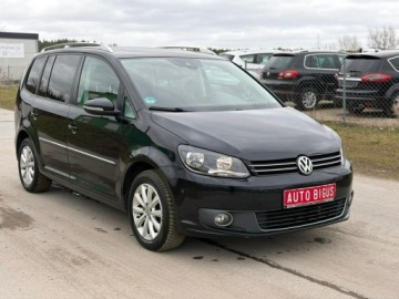 Volkswagen Touran II 2.0 TDI 140KM 2015 Volkswagen Touran Highline 7 osobowy navi, zdjęcie 2