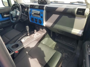 Toyota FJ Cruiser 2008 Toyota FJ 2008, po lekkim gradobiciu, od ubezpieczalni 4.0 Benzyna 399KM, zdjęcie 7