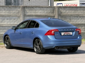 Volvo S60 II Sedan Facelifting 2.0 D3 DRIVE-E 150KM 2015 Volvo S60 2,0D3 150KM Lift/Ledy/Navi/Xenony/Alu18, zdjęcie 32