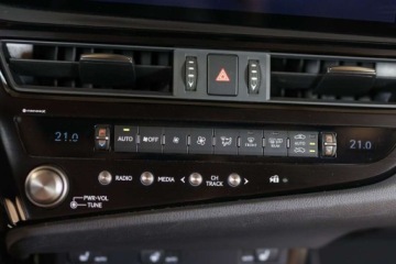 Lexus ES VII (XV70) Sedan Facelifting 300h 218KM 2023 Lexus ES 300h Business Edition 2.5 Hybryda 218KM, zdjęcie 34