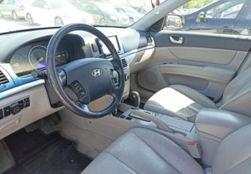 Hyundai Sonata IV Sedan 3.3 i V6 24V 233KM 2005 Hyundai Sonata Hyundai Sonata 3.3 V6 GLS Prestige 3.3 BenzynaLPG 233KM, zdjęcie 6