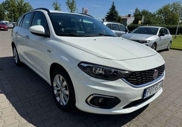Fiat Tipo II Station Wagon 1.6 MultiJet 120KM 2017 Fiat Tipo Fiat Tipo Kombi 1.6 MultiJet DCT Lounge 1.6 Diesel 120KM, zdjęcie 2