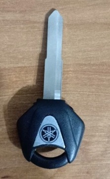 Ключ YAMAHA, 3 цвета, ключ MT07 XJ6 R1 YZF XJR FJR XVS YBR + бесплатно