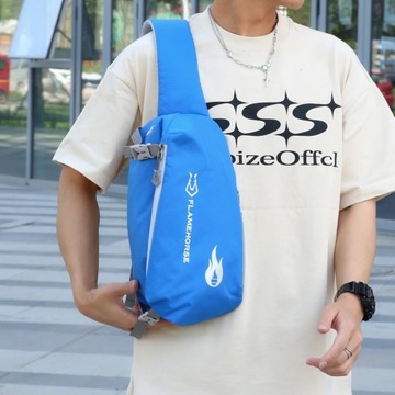 Водонепроницаемая нагрудная сумка из нейлона синего цвета