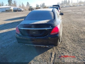 Mercedes Klasa C W205 2017 Mercedes-Benz Klasa C 2017 3.0L V6 Biturbo AMG C 43 4MATIC 3.0 Benzyna, zdjęcie 6