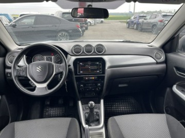 Suzuki Vitara III SUV 1.6 VVT 120KM 2015 Suzuki Vitara HAK Kamera Podgrzewanie, zdjęcie 9