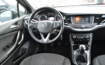 Opel Astra K Hatchback 5d 1.4 Turbo 125KM 2015 Opel Astra bezwypadkowy - Niski przebieg - super stan - auto po oplatach, zdjęcie 4