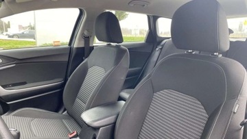 Kia Ceed III Kombi Facelifting 1.5 T-GDI 160KM 2023 Kia Ceed Kombi 1,5 T M 160 KM Salon PL maual 1.5 Benzyna 160KM, zdjęcie 9