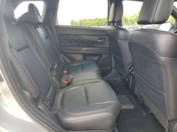 Mitsubishi Outlander III 2022 Mitsubishi Outlander Sel 2022 2.4 Hybryda Plug-in 126KM, zdjęcie 10
