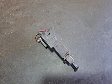 SAMOCHÓD SKODA FABIA I 1.2 1J0945511A WŁĄCZNIK ŚWIATŁA STOP ORYGINAŁ