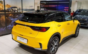 Lexus LBX 1.5 Hybrid 136KM 2024 Lexus LBX LBX 1.5 Hybrid Cool 1.5 Hybryda 136KM, zdjęcie 3