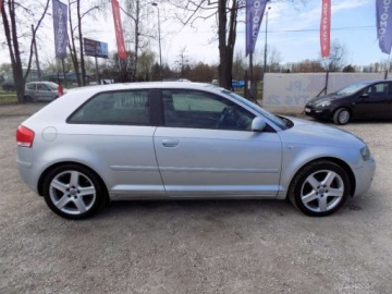 Audi A3 8P Hatchback 3d 2.0 FSI 150KM 2004 Audi A3 3-drzwiowe BIALOLEKA 2.0 Benzyna (150 KM) AUTOMAT, 2004r. KOMIS, zdjęcie 12