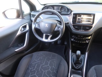 Peugeot 2008 I SUV 1.6 e-HDi 92KM 2013 Peugeot 2008 1.6 e-HDi, Klima, Klimatronic, zdjęcie 6