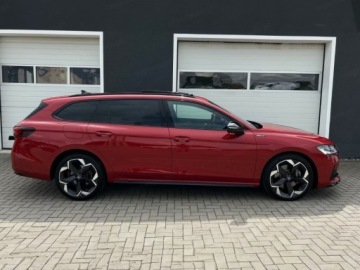 Skoda Superb IV Kombi Plug-in 1.5 TSI iV Plug-In 204KM 2026 SKODA Superb Sportline 1.5 TSI Plug-in Hybrid DSG 204KM 2026, zdjęcie 2