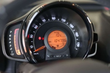 Toyota Aygo II Hatchback 3d Facelifting 1.0 VVT-i 72KM 2020 Toyota Aygo 1.0 VVT-i X-play Benzyna 72KM, zdjęcie 36