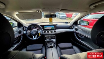 Mercedes Klasa E W213 Kombi 2.0 220d 194KM 2020 Mercedes-Benz Klasa E Niski przebieg Idealne bogata wersja AUTOMAT 2.0, zdjęcie 37