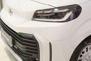 Toyota 2024 Toyota Proace Verso Verso 2.0 D4-D Long Business 2.0 Diesel 144KM, zdjęcie 17