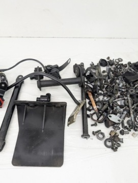 YAMAHA FZS 600 FAZER 98 - 03 БОЛТЫ ВИНТЫ СМЕСЬ КРЕПЕЖНАЯ КРЫШКА