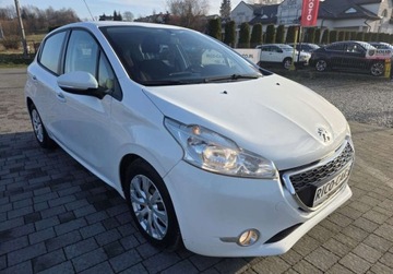 Peugeot 208 I Hatchback 3d 1.4 VTI 95KM 2015 Peugeot 208 1.4 BenzynaLPG 95KM, zdjęcie 1