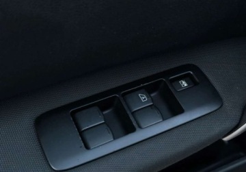 Nissan Qashqai I Crossover 2.0 141KM 2011 Nissan Qashqai 2.0 Benzyna, Bezwypadkowy, Drugi wlasciciel od nowosci, zdjęcie 17