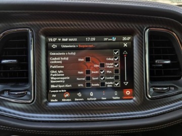 Dodge Challenger III 2022 DODGE CHALLENGER SRT Hellcat ATX - 26A Black Package, V8 6,2l HEMI 717KM, zdjęcie 19