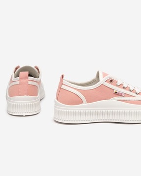 РОЗОВЫЕ ЖЕНСКИЕ КРОССОВКИ SCOLA 39