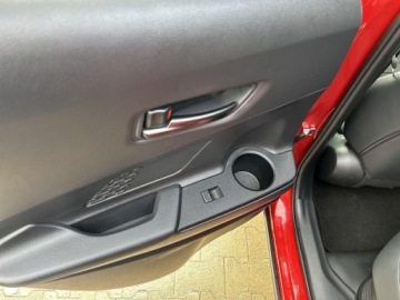 Toyota C-HR II SUV Plug-In 2.0 Hybrid Dynamic Force Plug-in  223KM 2024 Toyota C-HR 2.0 PHEV GR Sport Toyota C-HR NG 2.0 P, zdjęcie 30