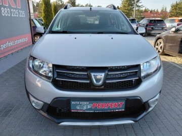Dacia Sandero II Hatchback 5d 1.5 dCi 90KM 2014 Dacia Sandero Nawigacja Klimatyzacja Elektryka PDC 1.5 Diesel 90KM, zdjęcie 1