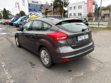 Ford Focus III Hatchback 5d facelifting 1.0 EcoBoost 125KM 2015 Ford Focus 1.0 EcoBoost Klima Salon PL 2015, zdjęcie 4