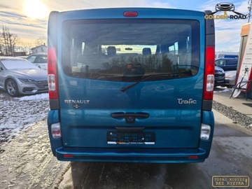 Renault Trafic II Kabina 2.0 dCi 115KM 2009 Renault Trafic 2,0 dci 115KM 6 osobowy lozko stolik klima wspomaganie zare, zdjęcie 6