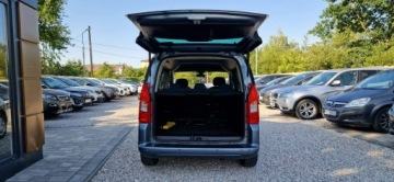 Citroen Berlingo II Combi 1.6 VTI 120KM 2010 Citroen Berlingo 1.6 Vti Multispace, zdjęcie 9