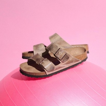 Klapki damskie profilowane Birkenstock Arizona OLEJOWANA SKÓRA SOFT FOOTBED