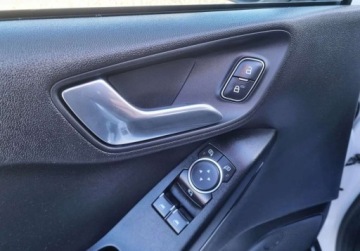 Ford Fiesta VIII Hatchback 3d 1.1  70KM 2019 Ford Fiesta SLICZNA 1.1 Benzynka BOGATA WERSJA Oryginal ZADBANA 2020r Niez, zdjęcie 12