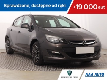 Opel Astra J Hatchback 5d Facelifting 1.6 Twinport ECOTEC 115KM 2014 Opel Astra 1.6 16V, Salon Polska, GAZ, Klima