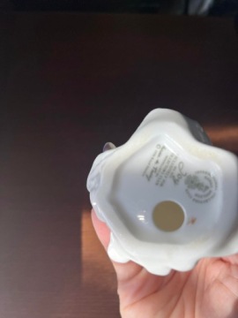 Фарфоровая женская статуэтка Royal Doulton Joy