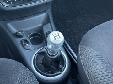 Citroen C2 1.1 i 61KM 2009 Citroen C2 1.1 60KM 2009r klima, bagażnik, zdjęcie 13